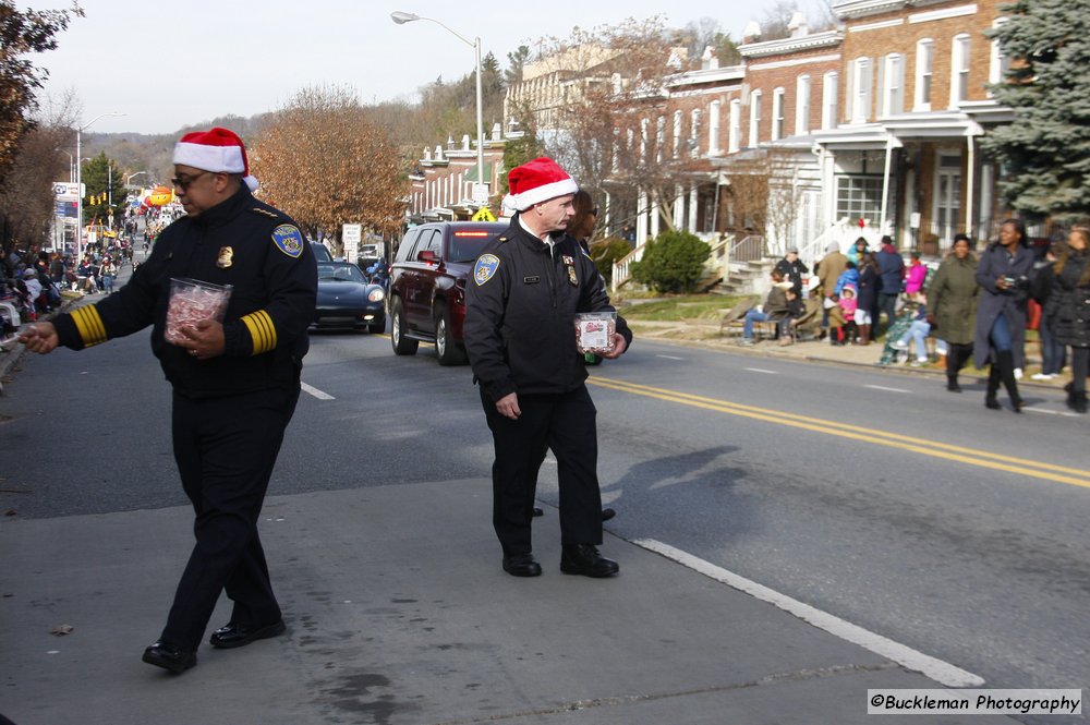 47th Annual Mayors Christmas Parade 2019\nPhotography by: Buckleman Photography\nall images ©2019 Buckleman Photography\nThe images displayed here are of low resolution;\nReprints available, please contact us:\ngerard@bucklemanphotography.com\n410.608.7990\nbucklemanphotography.com\n0596.CR2