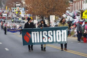 47th Annual Mayors Christmas Parade 2019\nPhotography by: Buckleman Photography\nall images ©2019 Buckleman Photography\nThe images displayed here are of low resolution;\nReprints available, please contact us:\ngerard@bucklemanphotography.com\n410.608.7990\nbucklemanphotography.com\n0792.CR2