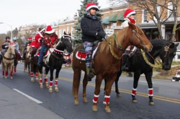 47th Annual Mayors Christmas Parade 2019\nPhotography by: Buckleman Photography\nall images ©2019 Buckleman Photography\nThe images displayed here are of low resolution;\nReprints available, please contact us:\ngerard@bucklemanphotography.com\n410.608.7990\nbucklemanphotography.com\n0882.CR2