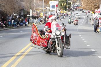 47th Annual Mayors Christmas Parade 2019\nPhotography by: Buckleman Photography\nall images ©2019 Buckleman Photography\nThe images displayed here are of low resolution;\nReprints available, please contact us:\ngerard@bucklemanphotography.com\n410.608.7990\nbucklemanphotography.com\n3589.CR2
