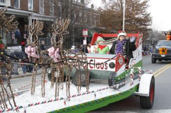 47th Annual Mayors Christmas Parade 2019\nPhotography by: Buckleman Photography\nall images ©2019 Buckleman Photography\nThe images displayed here are of low resolution;\nReprints available, please contact us:\ngerard@bucklemanphotography.com\n410.608.7990\nbucklemanphotography.com\n3827.CR2
