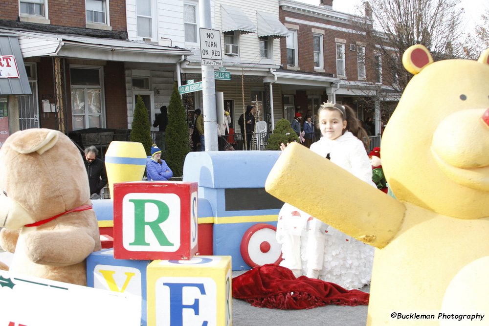 47th Annual Mayors Christmas Parade 2019\nPhotography by: Buckleman Photography\nall images ©2019 Buckleman Photography\nThe images displayed here are of low resolution;\nReprints available, please contact us:\ngerard@bucklemanphotography.com\n410.608.7990\nbucklemanphotography.com\n3994.CR2