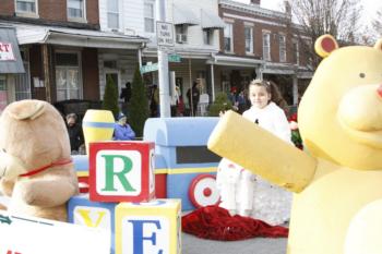 47th Annual Mayors Christmas Parade 2019\nPhotography by: Buckleman Photography\nall images ©2019 Buckleman Photography\nThe images displayed here are of low resolution;\nReprints available, please contact us:\ngerard@bucklemanphotography.com\n410.608.7990\nbucklemanphotography.com\n3994.CR2