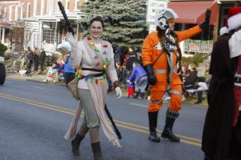 47th Annual Mayors Christmas Parade 2019\nPhotography by: Buckleman Photography\nall images ©2019 Buckleman Photography\nThe images displayed here are of low resolution;\nReprints available, please contact us:\ngerard@bucklemanphotography.com\n410.608.7990\nbucklemanphotography.com\n1089.CR2