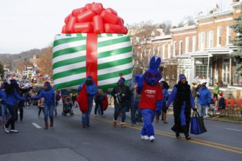 47th Annual Mayors Christmas Parade 2019\nPhotography by: Buckleman Photography\nall images ©2019 Buckleman Photography\nThe images displayed here are of low resolution;\nReprints available, please contact us:\ngerard@bucklemanphotography.com\n410.608.7990\nbucklemanphotography.com\n1138.CR2