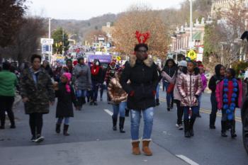 47th Annual Mayors Christmas Parade 2019\nPhotography by: Buckleman Photography\nall images ©2019 Buckleman Photography\nThe images displayed here are of low resolution;\nReprints available, please contact us:\ngerard@bucklemanphotography.com\n410.608.7990\nbucklemanphotography.com\n1189.CR2