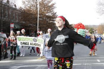 47th Annual Mayors Christmas Parade 2019\nPhotography by: Buckleman Photography\nall images ©2019 Buckleman Photography\nThe images displayed here are of low resolution;\nReprints available, please contact us:\ngerard@bucklemanphotography.com\n410.608.7990\nbucklemanphotography.com\n4158.CR2