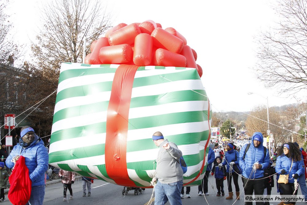 47th Annual Mayors Christmas Parade 2019\nPhotography by: Buckleman Photography\nall images ©2019 Buckleman Photography\nThe images displayed here are of low resolution;\nReprints available, please contact us:\ngerard@bucklemanphotography.com\n410.608.7990\nbucklemanphotography.com\n4165.CR2