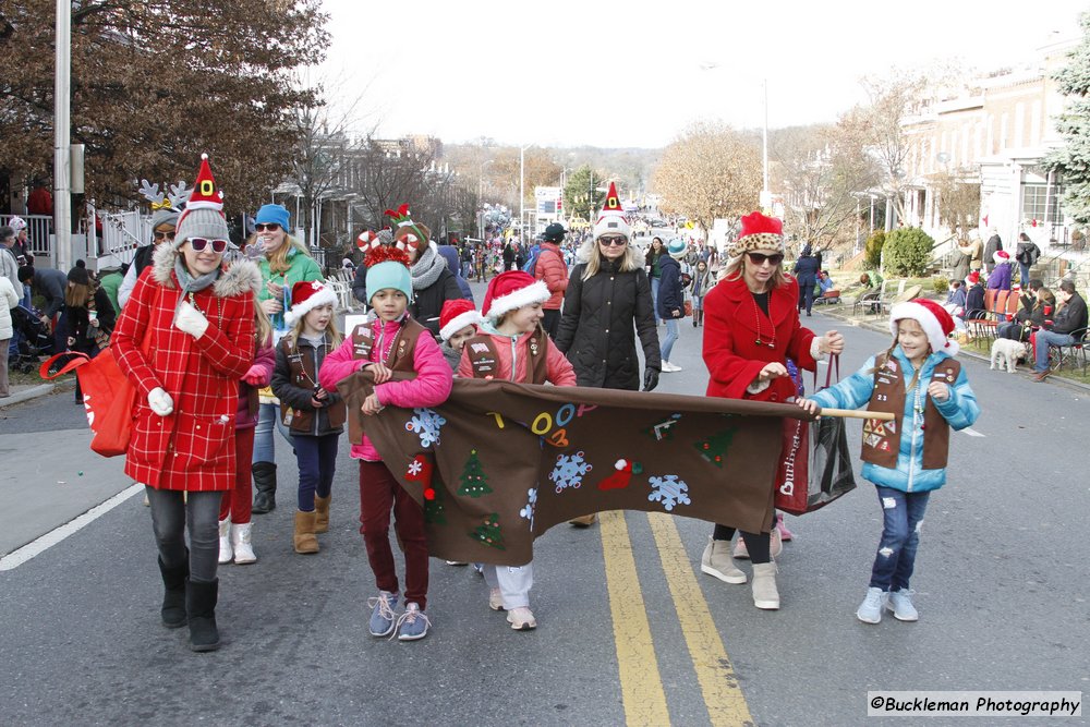 47th Annual Mayors Christmas Parade 2019\nPhotography by: Buckleman Photography\nall images ©2019 Buckleman Photography\nThe images displayed here are of low resolution;\nReprints available, please contact us:\ngerard@bucklemanphotography.com\n410.608.7990\nbucklemanphotography.com\n4200.CR2