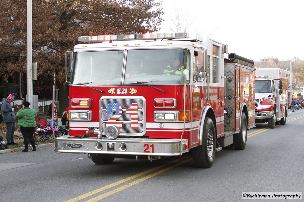 47th Annual Mayors Christmas Parade 2019\nPhotography by: Buckleman Photography\nall images ©2019 Buckleman Photography\nThe images displayed here are of low resolution;\nReprints available, please contact us:\ngerard@bucklemanphotography.com\n410.608.7990\nbucklemanphotography.com\n4245.CR2