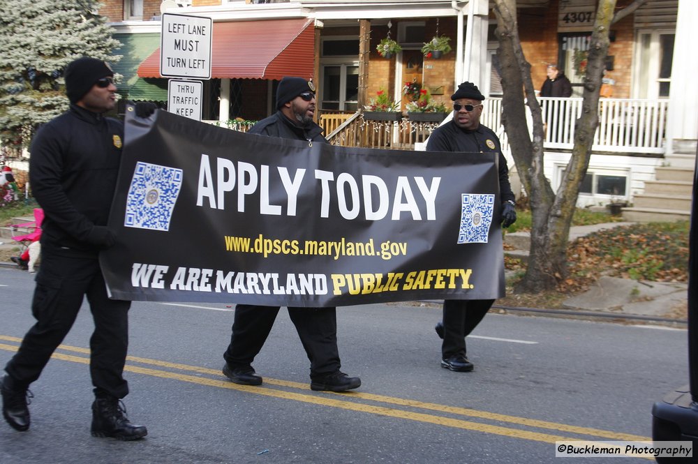 47th Annual Mayors Christmas Parade 2019\nPhotography by: Buckleman Photography\nall images ©2019 Buckleman Photography\nThe images displayed here are of low resolution;\nReprints available, please contact us:\ngerard@bucklemanphotography.com\n410.608.7990\nbucklemanphotography.com\n1419.CR2