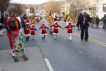 47th Annual Mayors Christmas Parade 2019\nPhotography by: Buckleman Photography\nall images ©2019 Buckleman Photography\nThe images displayed here are of low resolution;\nReprints available, please contact us:\ngerard@bucklemanphotography.com\n410.608.7990\nbucklemanphotography.com\n1421.CR2