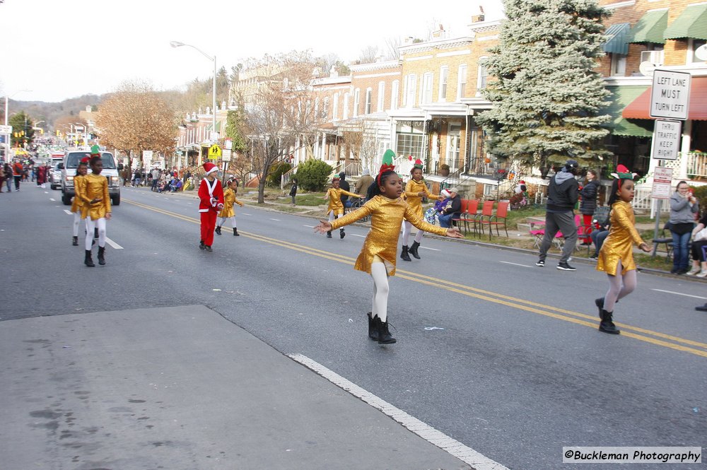 47th Annual Mayors Christmas Parade 2019\nPhotography by: Buckleman Photography\nall images ©2019 Buckleman Photography\nThe images displayed here are of low resolution;\nReprints available, please contact us:\ngerard@bucklemanphotography.com\n410.608.7990\nbucklemanphotography.com\n1425.CR2