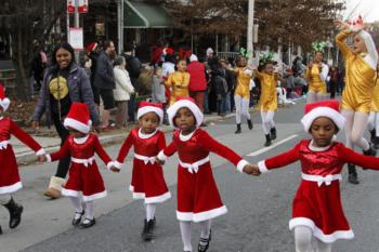 47th Annual Mayors Christmas Parade 2019\nPhotography by: Buckleman Photography\nall images ©2019 Buckleman Photography\nThe images displayed here are of low resolution;\nReprints available, please contact us:\ngerard@bucklemanphotography.com\n410.608.7990\nbucklemanphotography.com\n4345.CR2