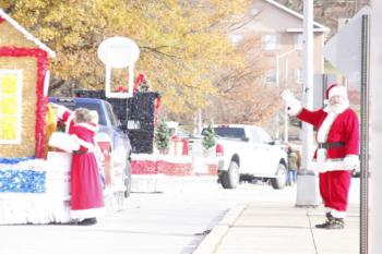 47th Annual Mayors Christmas Parade 2019\nPhotography by: Buckleman Photography\nall images ©2019 Buckleman Photography\nThe images displayed here are of low resolution;\nReprints available, please contact us:\ngerard@bucklemanphotography.com\n410.608.7990\nbucklemanphotography.com\n0448.CR2