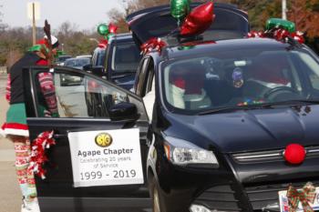 47th Annual Mayors Christmas Parade 2019\nPhotography by: Buckleman Photography\nall images ©2019 Buckleman Photography\nThe images displayed here are of low resolution;\nReprints available, please contact us:\ngerard@bucklemanphotography.com\n410.608.7990\nbucklemanphotography.com\n0470.CR2