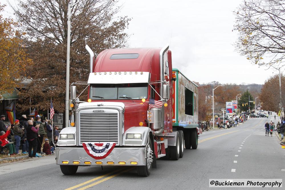 48th Annual Mayors Christmas Parade Division 1 - 2021\nPhotography by: Buckleman Photography\nall images ©2021 Buckleman Photography\nThe images displayed here are of low resolution;\nReprints available, please contact us:\ngerard@bucklemanphotography.com\n410.608.7990\nbucklemanphotography.com\n_MG_0126.CR2