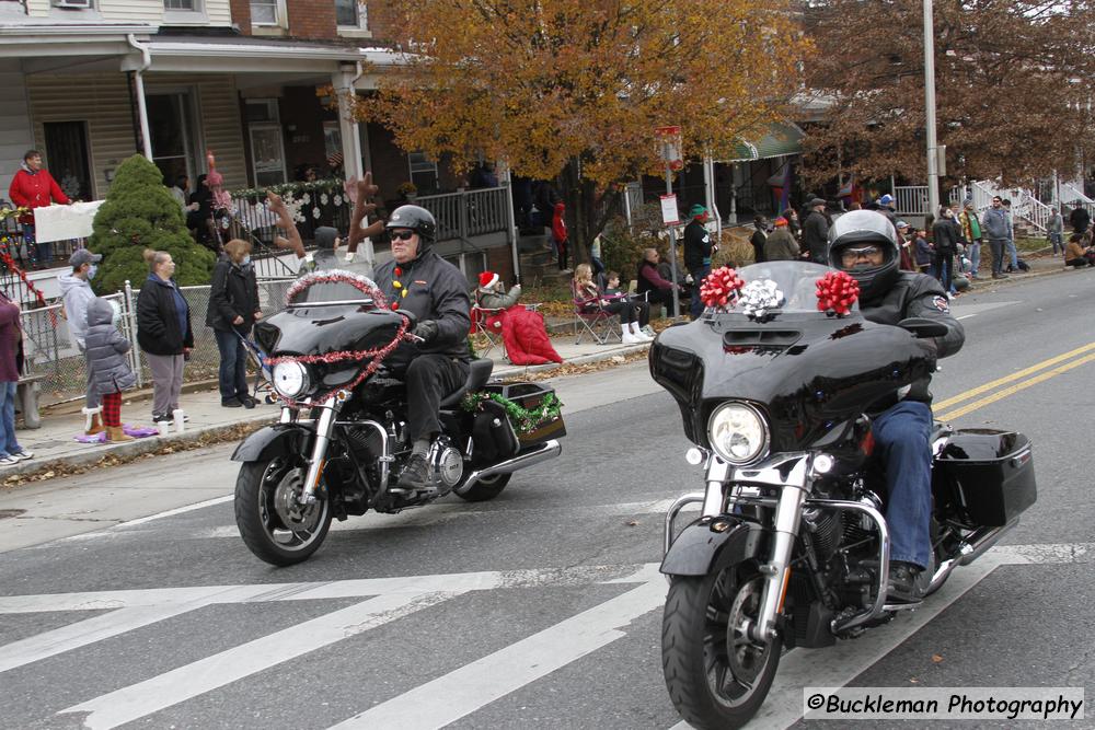 48th Annual Mayors Christmas Parade Division 1 - 2021\nPhotography by: Buckleman Photography\nall images ©2021 Buckleman Photography\nThe images displayed here are of low resolution;\nReprints available, please contact us:\ngerard@bucklemanphotography.com\n410.608.7990\nbucklemanphotography.com\n_MG_0164.CR2