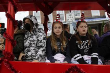 48th Annual Mayors Christmas Parade Division 1 - 2021\nPhotography by: Buckleman Photography\nall images ©2021 Buckleman Photography\nThe images displayed here are of low resolution;\nReprints available, please contact us:\ngerard@bucklemanphotography.com\n410.608.7990\nbucklemanphotography.com\n_MG_0469.CR2