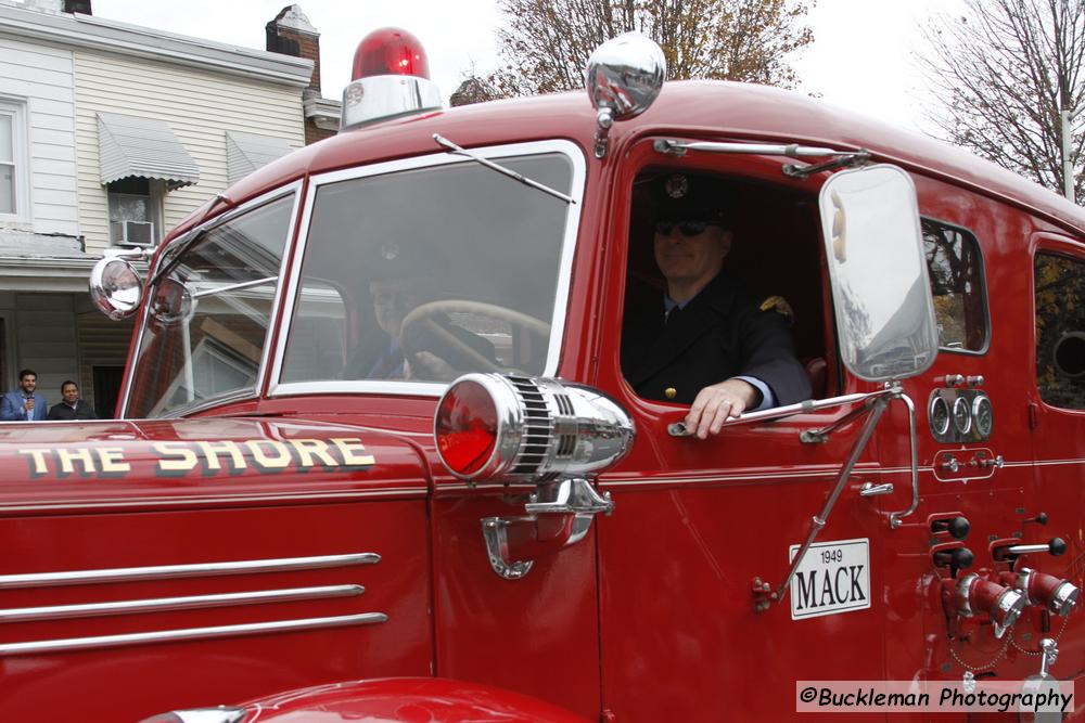 48th Annual Mayors Christmas Parade Division 1 - 2021\nPhotography by: Buckleman Photography\nall images ©2021 Buckleman Photography\nThe images displayed here are of low resolution;\nReprints available, please contact us:\ngerard@bucklemanphotography.com\n410.608.7990\nbucklemanphotography.com\n_MG_0540.CR2