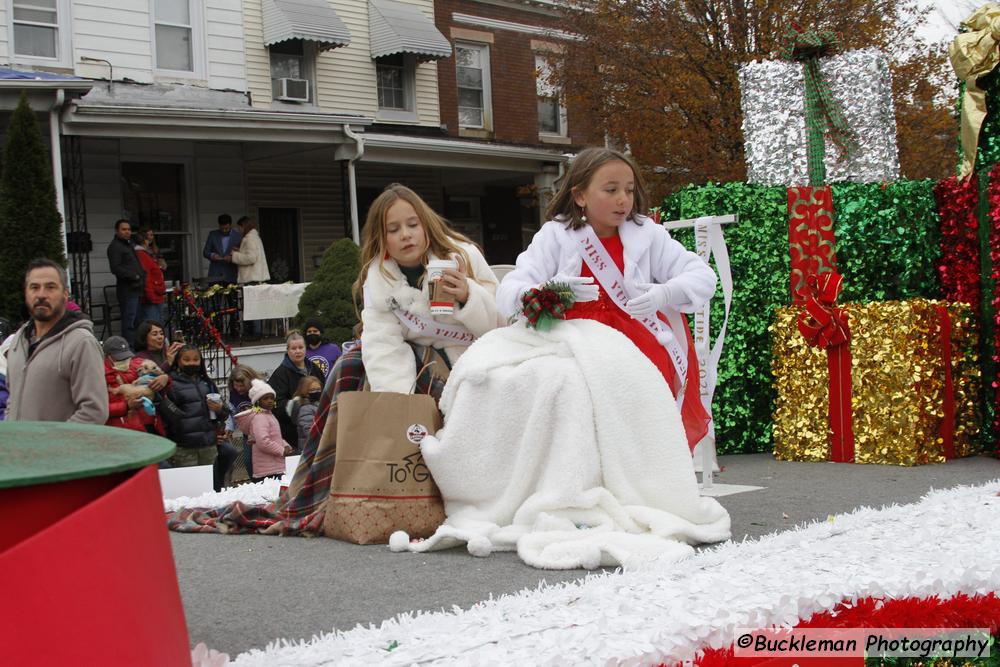 48th Annual Mayors Christmas Parade Division 1 - 2021\nPhotography by: Buckleman Photography\nall images ©2021 Buckleman Photography\nThe images displayed here are of low resolution;\nReprints available, please contact us:\ngerard@bucklemanphotography.com\n410.608.7990\nbucklemanphotography.com\n_MG_0897.CR2