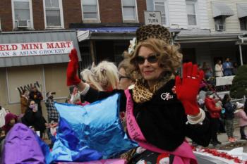 48th Annual Mayors Christmas Parade Division 1 - 2021\nPhotography by: Buckleman Photography\nall images ©2021 Buckleman Photography\nThe images displayed here are of low resolution;\nReprints available, please contact us:\ngerard@bucklemanphotography.com\n410.608.7990\nbucklemanphotography.com\n_MG_0942.CR2