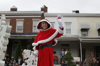 48th Annual Mayors Christmas Parade Division 1 - 2021\nPhotography by: Buckleman Photography\nall images ©2021 Buckleman Photography\nThe images displayed here are of low resolution;\nReprints available, please contact us:\ngerard@bucklemanphotography.com\n410.608.7990\nbucklemanphotography.com\n_MG_1077.CR2