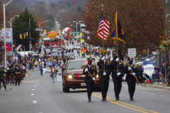 48th Annual Mayors Christmas Parade Division 1 - 2021\nPhotography by: Buckleman Photography\nall images ©2021 Buckleman Photography\nThe images displayed here are of low resolution;\nReprints available, please contact us:\ngerard@bucklemanphotography.com\n410.608.7990\nbucklemanphotography.com\n_MG_1660.CR2