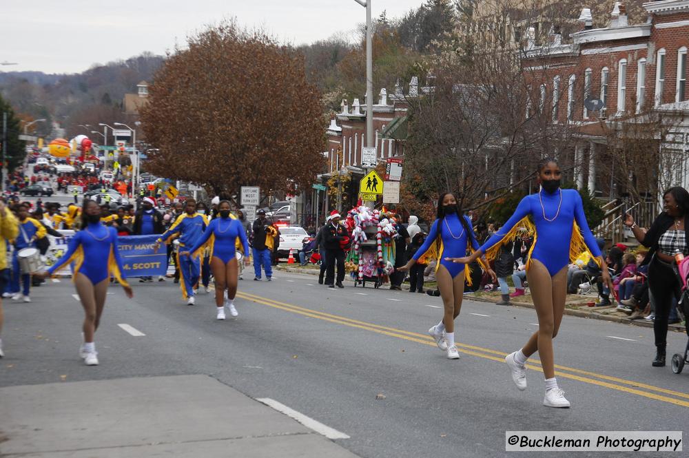 48th Annual Mayors Christmas Parade Division 1 - 2021\nPhotography by: Buckleman Photography\nall images ©2021 Buckleman Photography\nThe images displayed here are of low resolution;\nReprints available, please contact us:\ngerard@bucklemanphotography.com\n410.608.7990\nbucklemanphotography.com\n_MG_1670.CR2