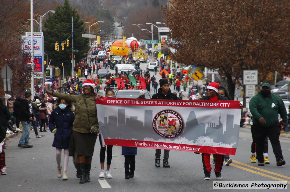 48th Annual Mayors Christmas Parade Division 1 - 2021\nPhotography by: Buckleman Photography\nall images ©2021 Buckleman Photography\nThe images displayed here are of low resolution;\nReprints available, please contact us:\ngerard@bucklemanphotography.com\n410.608.7990\nbucklemanphotography.com\n_MG_1680.CR2