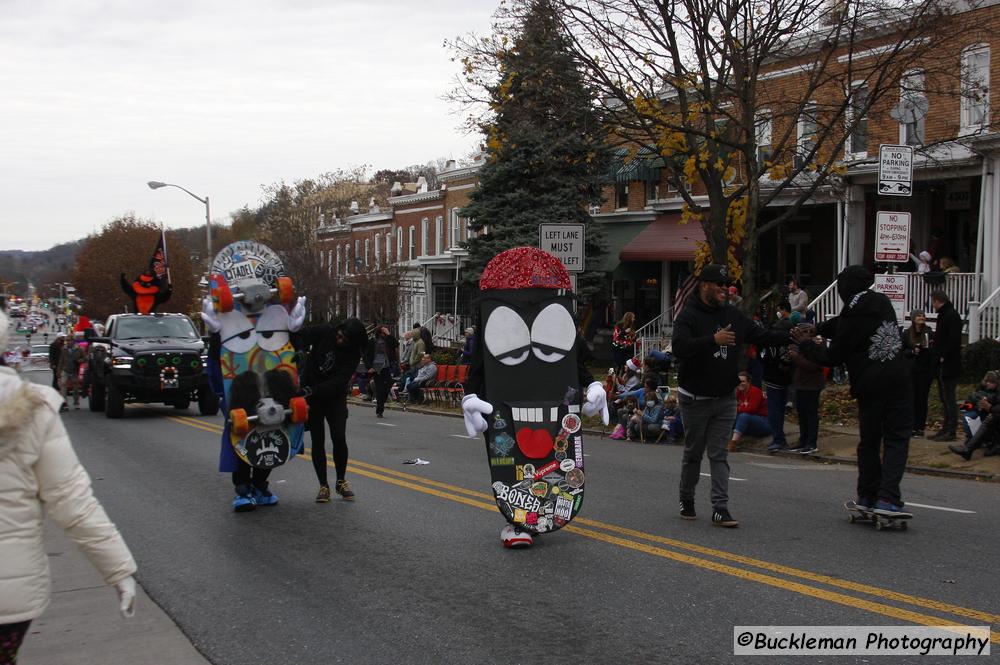 48th Annual Mayors Christmas Parade Division 1 - 2021\nPhotography by: Buckleman Photography\nall images ©2021 Buckleman Photography\nThe images displayed here are of low resolution;\nReprints available, please contact us:\ngerard@bucklemanphotography.com\n410.608.7990\nbucklemanphotography.com\n_MG_1884.CR2