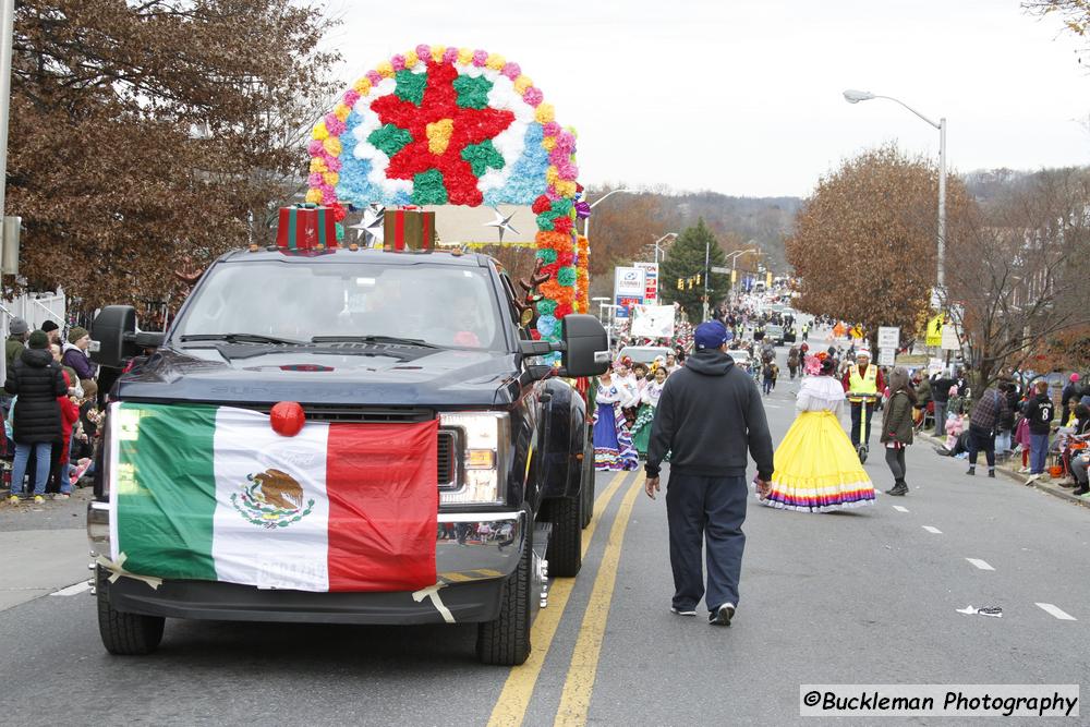 48th Annual Mayors Christmas Parade Division 2 - 2021\nPhotography by: Buckleman Photography\nall images ©2021 Buckleman Photography\nThe images displayed here are of low resolution;\nReprints available, please contact us:\ngerard@bucklemanphotography.com\n410.608.7990\nbucklemanphotography.com\n_MG_1265.CR2