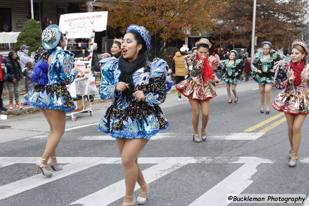 48th Annual Mayors Christmas Parade Division 2 - 2021\nPhotography by: Buckleman Photography\nall images ©2021 Buckleman Photography\nThe images displayed here are of low resolution;\nReprints available, please contact us:\ngerard@bucklemanphotography.com\n410.608.7990\nbucklemanphotography.com\n_MG_1328.CR2