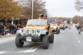 48th Annual Mayors Christmas Parade Division 3 - 2021\nPhotography by: Buckleman Photography\nall images ©2021 Buckleman Photography\nThe images displayed here are of low resolution;\nReprints available, please contact us:\ngerard@bucklemanphotography.com\n410.608.7990\nbucklemanphotography.com\n_MG_1433.CR2