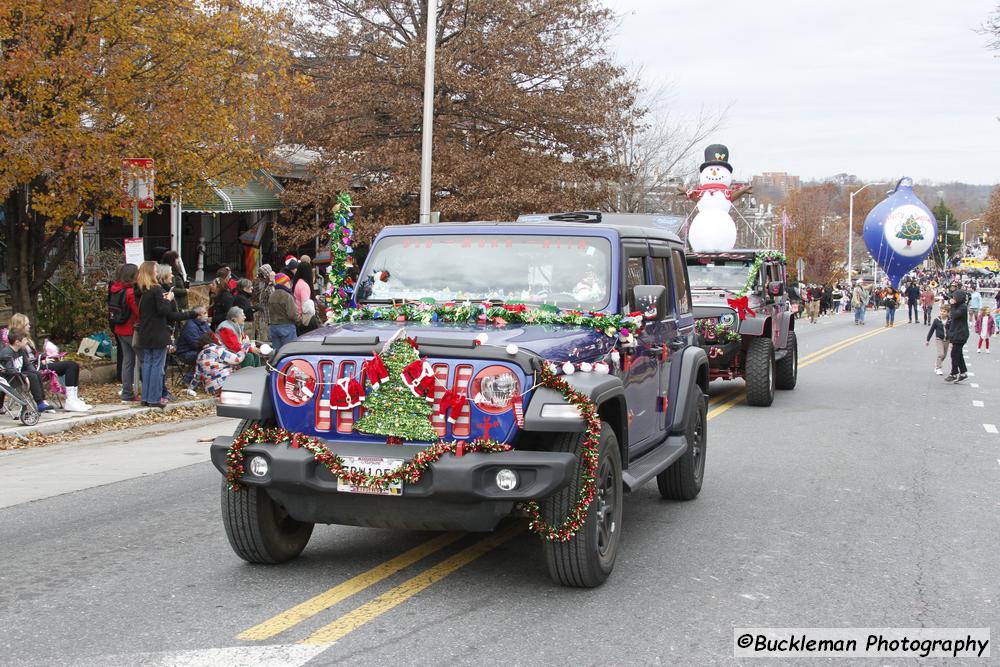 48th Annual Mayors Christmas Parade Division 3 - 2021\nPhotography by: Buckleman Photography\nall images ©2021 Buckleman Photography\nThe images displayed here are of low resolution;\nReprints available, please contact us:\ngerard@bucklemanphotography.com\n410.608.7990\nbucklemanphotography.com\n_MG_1468.CR2