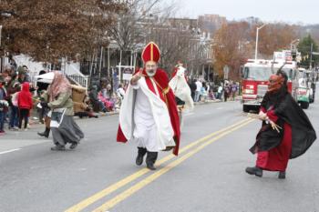 48th Annual Mayors Christmas Parade Division 3 - 2021\nPhotography by: Buckleman Photography\nall images ©2021 Buckleman Photography\nThe images displayed here are of low resolution;\nReprints available, please contact us:\ngerard@bucklemanphotography.com\n410.608.7990\nbucklemanphotography.com\n_MG_1578.CR2