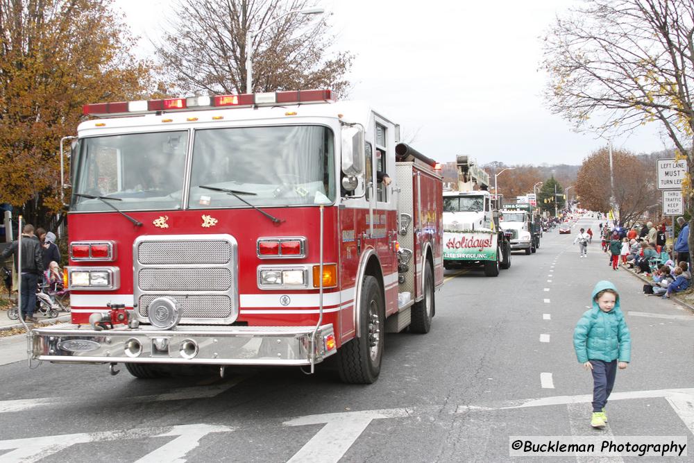 48th Annual Mayors Christmas Parade Division 3 - 2021\nPhotography by: Buckleman Photography\nall images ©2021 Buckleman Photography\nThe images displayed here are of low resolution;\nReprints available, please contact us:\ngerard@bucklemanphotography.com\n410.608.7990\nbucklemanphotography.com\n_MG_1590.CR2