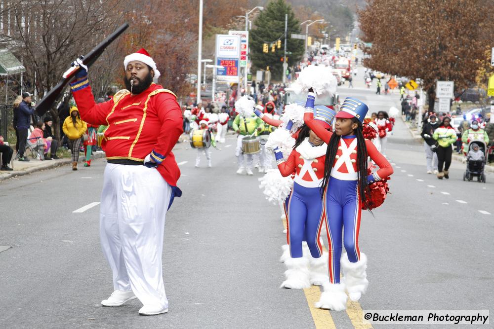 48th Annual Mayors Christmas Parade Division 3 - 2021\nPhotography by: Buckleman Photography\nall images ©2021 Buckleman Photography\nThe images displayed here are of low resolution;\nReprints available, please contact us:\ngerard@bucklemanphotography.com\n410.608.7990\nbucklemanphotography.com\n_MG_1596.CR2