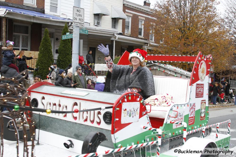 48th Annual Mayors Christmas Parade Division 3 - 2021\nPhotography by: Buckleman Photography\nall images ©2021 Buckleman Photography\nThe images displayed here are of low resolution;\nReprints available, please contact us:\ngerard@bucklemanphotography.com\n410.608.7990\nbucklemanphotography.com\n_MG_1635.CR2