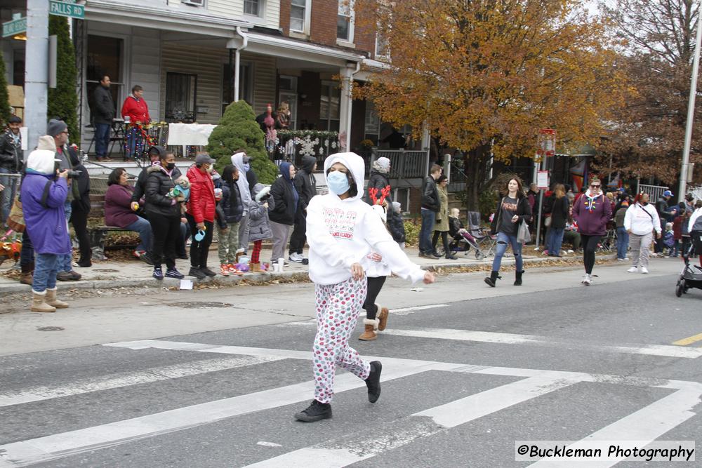 48th Annual Mayors Christmas Parade Division 3 - 2021\nPhotography by: Buckleman Photography\nall images ©2021 Buckleman Photography\nThe images displayed here are of low resolution;\nReprints available, please contact us:\ngerard@bucklemanphotography.com\n410.608.7990\nbucklemanphotography.com\n_MG_1653.CR2