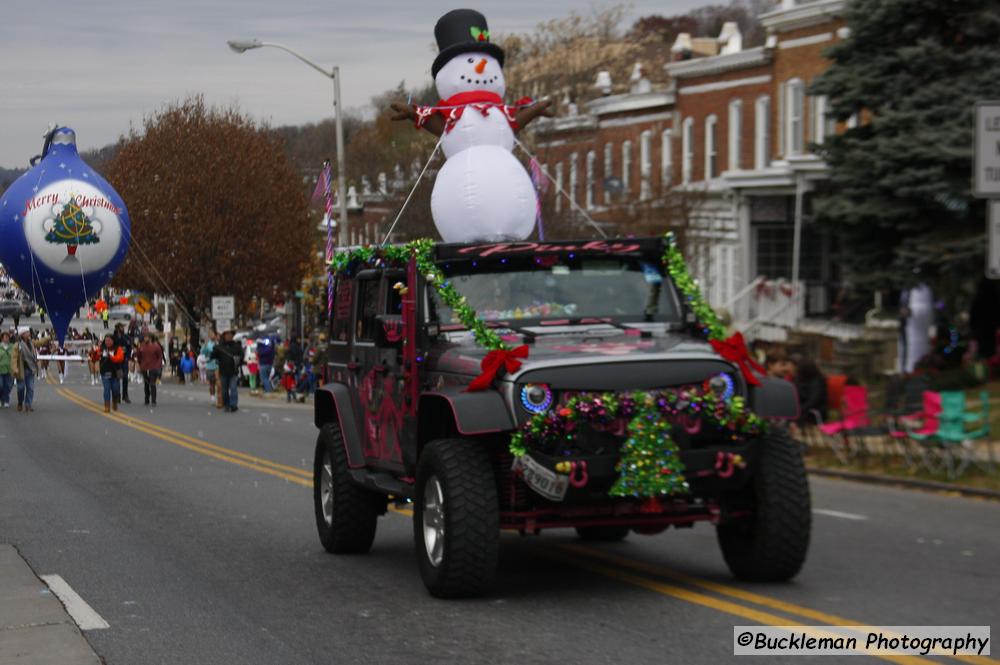 48th Annual Mayors Christmas Parade Division 3 - 2021\nPhotography by: Buckleman Photography\nall images ©2021 Buckleman Photography\nThe images displayed here are of low resolution;\nReprints available, please contact us:\ngerard@bucklemanphotography.com\n410.608.7990\nbucklemanphotography.com\n_MG_2148.CR2