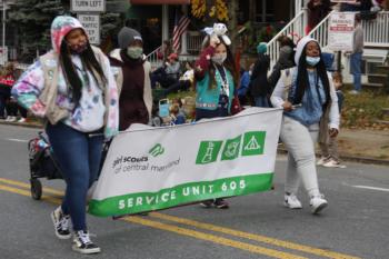 48th Annual Mayors Christmas Parade Division 3 - 2021\nPhotography by: Buckleman Photography\nall images ©2021 Buckleman Photography\nThe images displayed here are of low resolution;\nReprints available, please contact us:\ngerard@bucklemanphotography.com\n410.608.7990\nbucklemanphotography.com\n_MG_2173.CR2