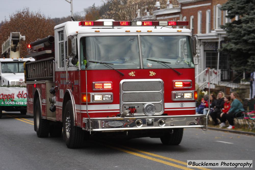 48th Annual Mayors Christmas Parade Division 3 - 2021\nPhotography by: Buckleman Photography\nall images ©2021 Buckleman Photography\nThe images displayed here are of low resolution;\nReprints available, please contact us:\ngerard@bucklemanphotography.com\n410.608.7990\nbucklemanphotography.com\n_MG_2230.CR2