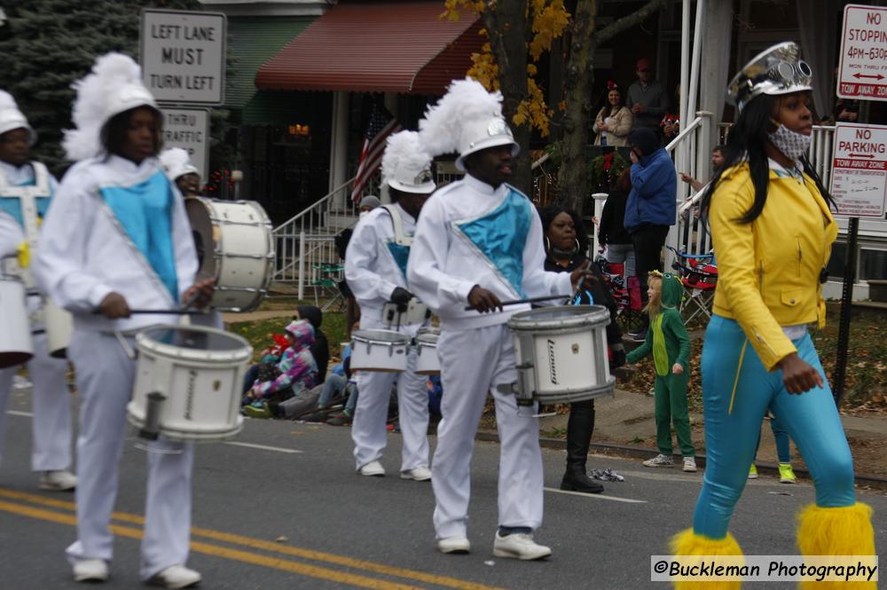 48th Annual Mayors Christmas Parade Division 3 - 2021\nPhotography by: Buckleman Photography\nall images ©2021 Buckleman Photography\nThe images displayed here are of low resolution;\nReprints available, please contact us:\ngerard@bucklemanphotography.com\n410.608.7990\nbucklemanphotography.com\n_MG_2554.CR2