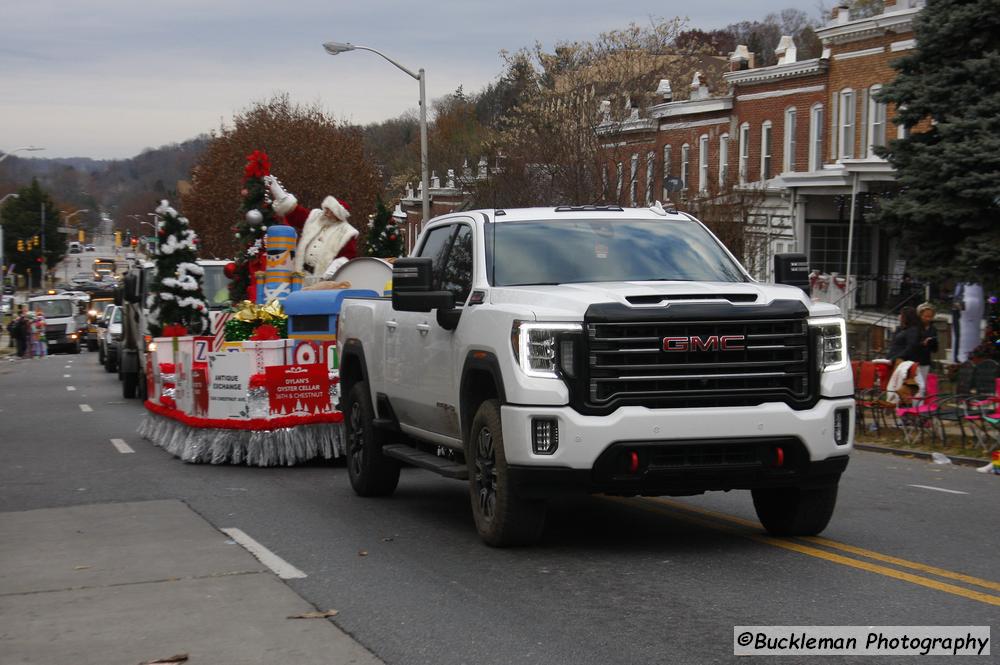 48th Annual Mayors Christmas Parade Division 3 - 2021\nPhotography by: Buckleman Photography\nall images ©2021 Buckleman Photography\nThe images displayed here are of low resolution;\nReprints available, please contact us:\ngerard@bucklemanphotography.com\n410.608.7990\nbucklemanphotography.com\n_MG_2565.CR2