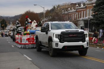 48th Annual Mayors Christmas Parade Division 3 - 2021\nPhotography by: Buckleman Photography\nall images ©2021 Buckleman Photography\nThe images displayed here are of low resolution;\nReprints available, please contact us:\ngerard@bucklemanphotography.com\n410.608.7990\nbucklemanphotography.com\n_MG_2565.CR2