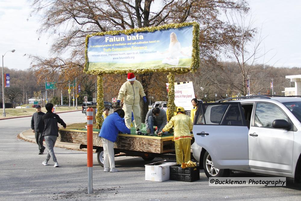 48th Annual Mayors Christmas Parade Preparade 2021\nPhotography by: Buckleman Photography\nall images ©2021 Buckleman Photography\nThe images displayed here are of low resolution;\nReprints available, please contact us:\ngerard@bucklemanphotography.com\n410.608.7990\nbucklemanphotography.com\n_MG_0014.CR2