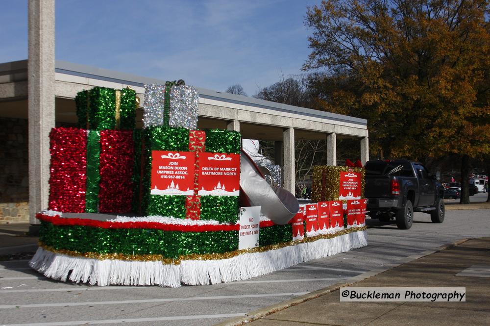 48th Annual Mayors Christmas Parade Preparade 2021\nPhotography by: Buckleman Photography\nall images ©2021 Buckleman Photography\nThe images displayed here are of low resolution;\nReprints available, please contact us:\ngerard@bucklemanphotography.com\n410.608.7990\nbucklemanphotography.com\n_MG_1604.CR2