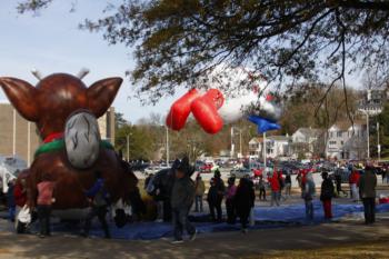 48th Annual Mayors Christmas Parade Preparade 2021\nPhotography by: Buckleman Photography\nall images ©2021 Buckleman Photography\nThe images displayed here are of low resolution;\nReprints available, please contact us:\ngerard@bucklemanphotography.com\n410.608.7990\nbucklemanphotography.com\n_MG_1605.CR2