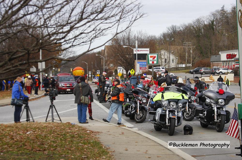 48th Annual Mayors Christmas Parade Preparade 2021\nPhotography by: Buckleman Photography\nall images ©2021 Buckleman Photography\nThe images displayed here are of low resolution;\nReprints available, please contact us:\ngerard@bucklemanphotography.com\n410.608.7990\nbucklemanphotography.com\n_MG_1636.CR2